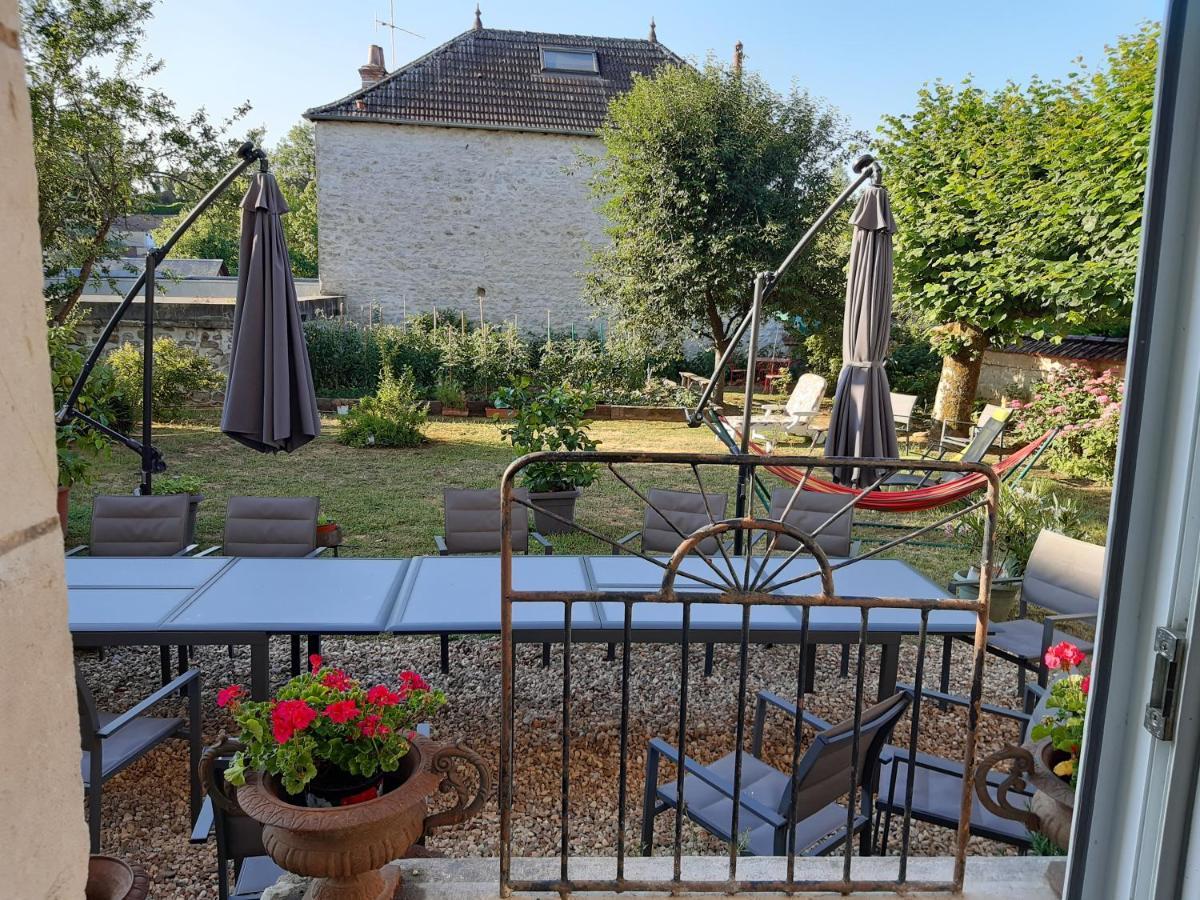 Le Couvent En Bazois Bed & Breakfast Chatillon-en-Bazois ภายนอก รูปภาพ