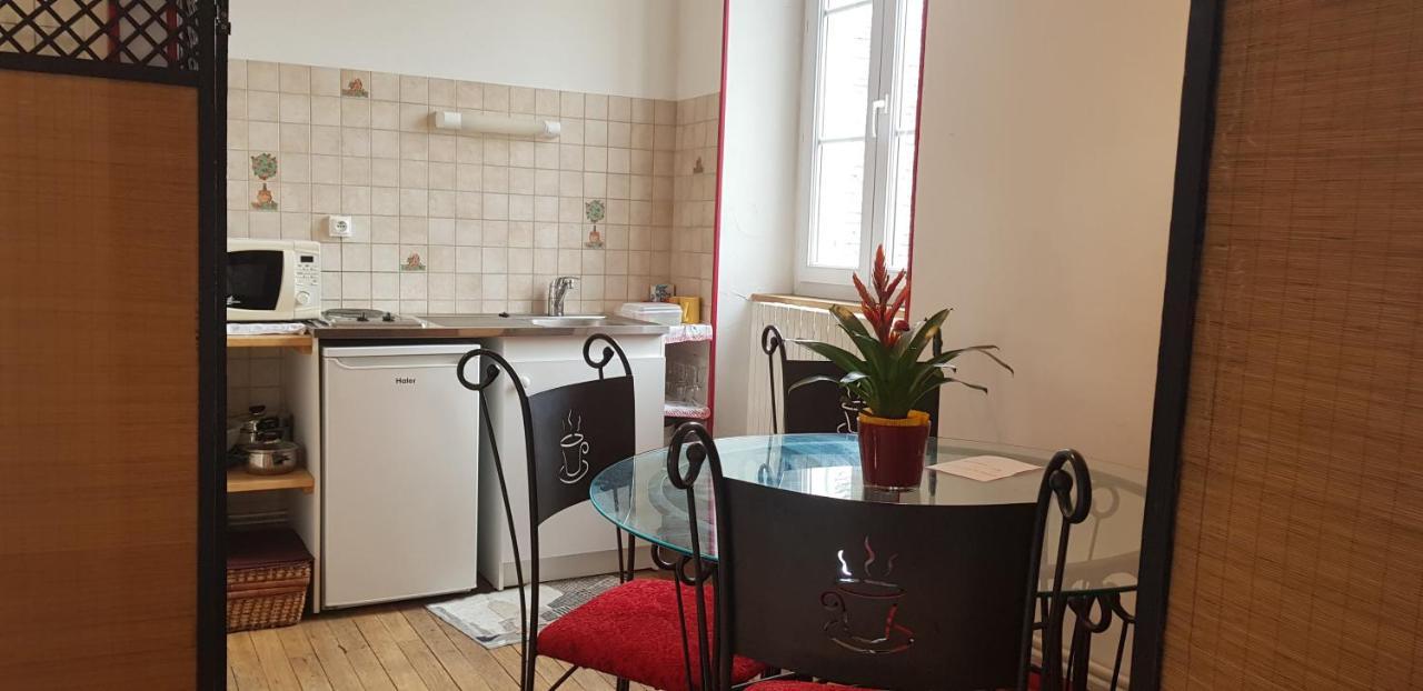 Le Couvent En Bazois Bed & Breakfast Chatillon-en-Bazois ภายนอก รูปภาพ